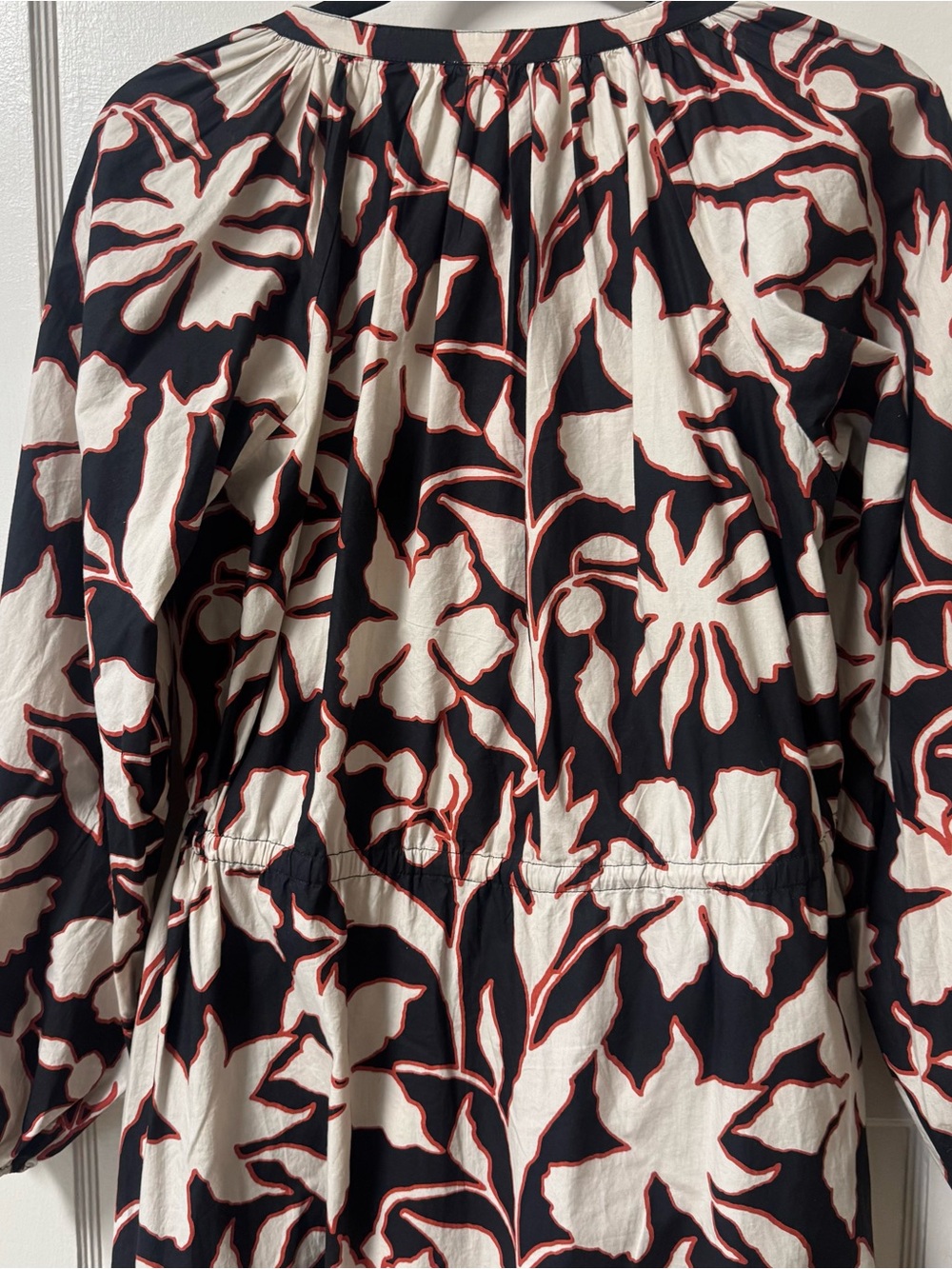 Omika Emerson Black, Coral, & Cream Floral Tie-Waist Midi Dress Bianca Cliff XS - Picture 3 of 11